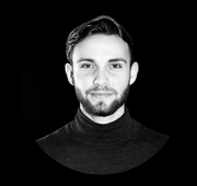 Unser Kunde Linuy Frey von der Firma Co-Founder, Fractional CMO & Growth Marketer bei Björn Kurtenbach von Kurtenbach Performace dem High-Performance Coaching